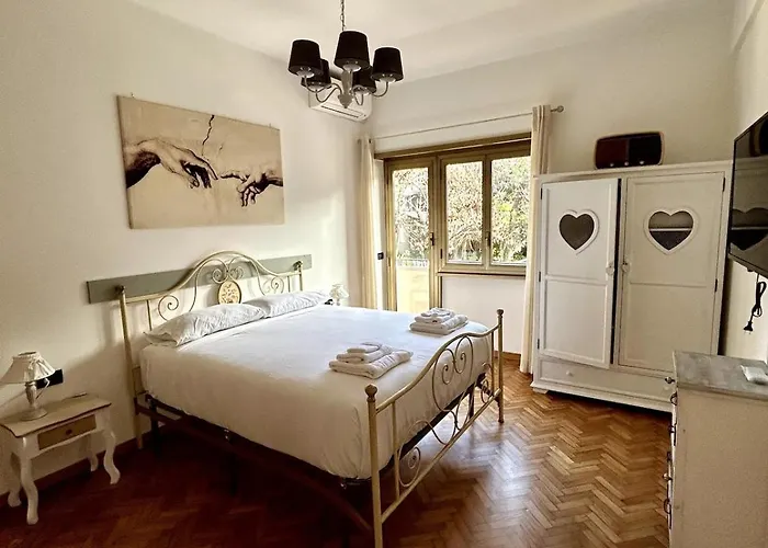 Da Elisa E Davide House Rome