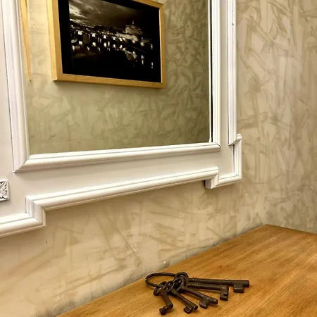 Da Elisa E Davide House Daire Roma